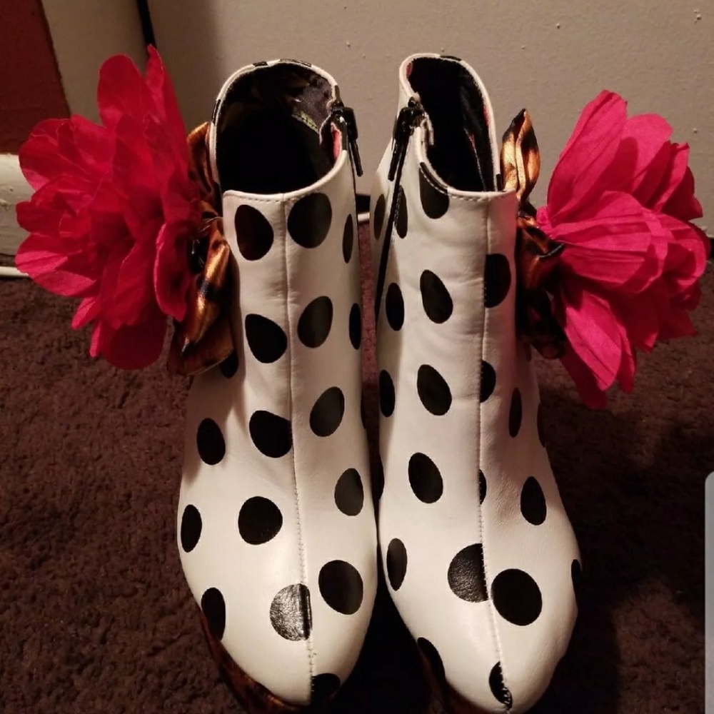 New booties - Picture 3 of 4